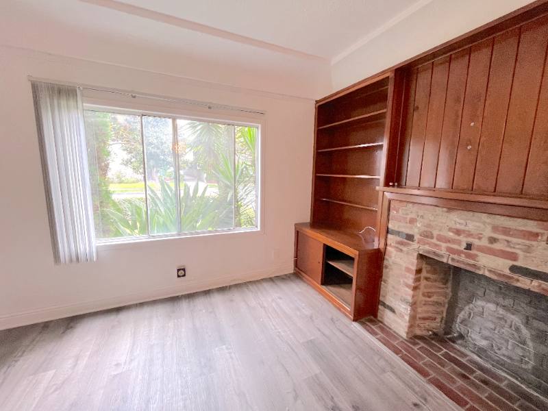 Apartment for rent at 227 S Gale Dr #4, Beverly Hills, CA 90211