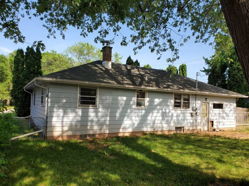 House for rent at 1163 Higgins Ave, Neenah, WI 54956