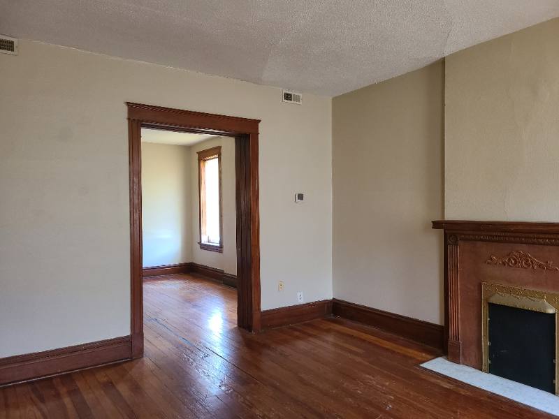 Apartment for rent at 1938 Winnebago St #2F, Saint Louis, MO 63118