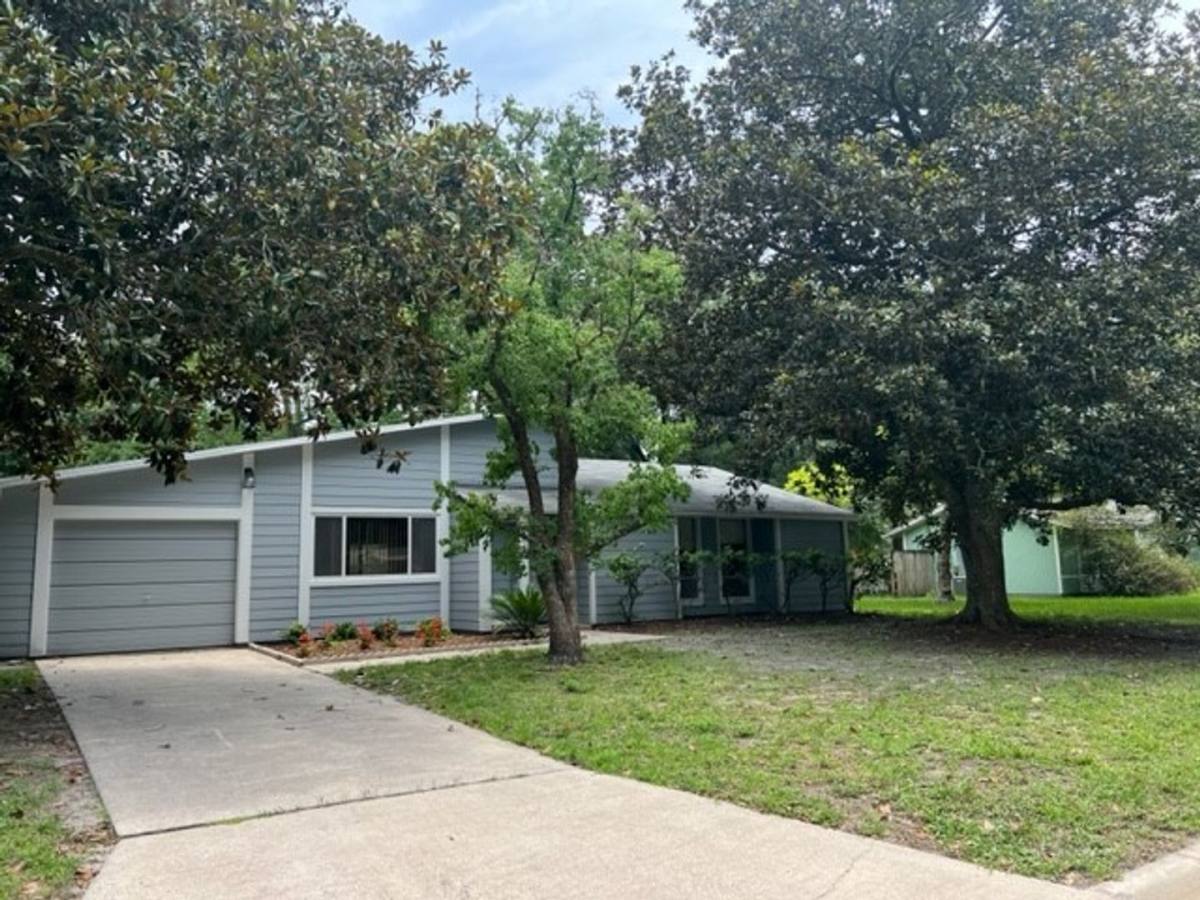 House for rent at 6613 NW 30th Terrace, Gainesville, FL 32653