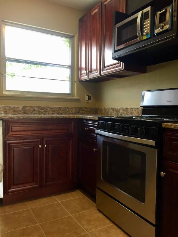 Condo for rent at 2808 W 13 Mile Rd, Royal Oak, MI 48073