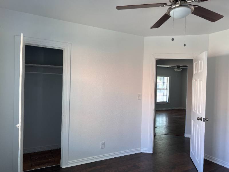 House for rent at 1000 W Hammond St, Fort Worth, TX 76115