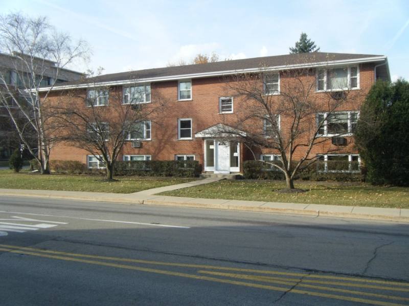 Apartment for rent at 240 N Smith St #A, Palatine, IL 60067