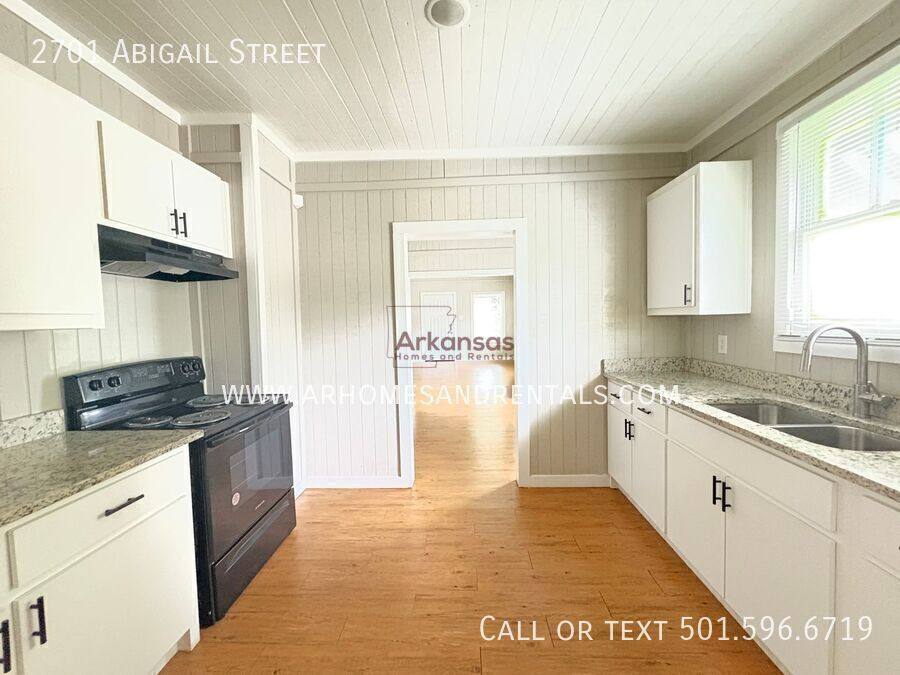 House for rent at 2701 Abigail St, Little Rock, AR 72204