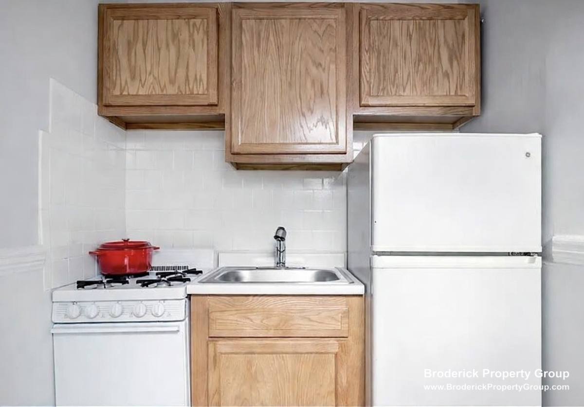 Apartment for rent at 85 Myrtle St #5, Boston, MA 02114