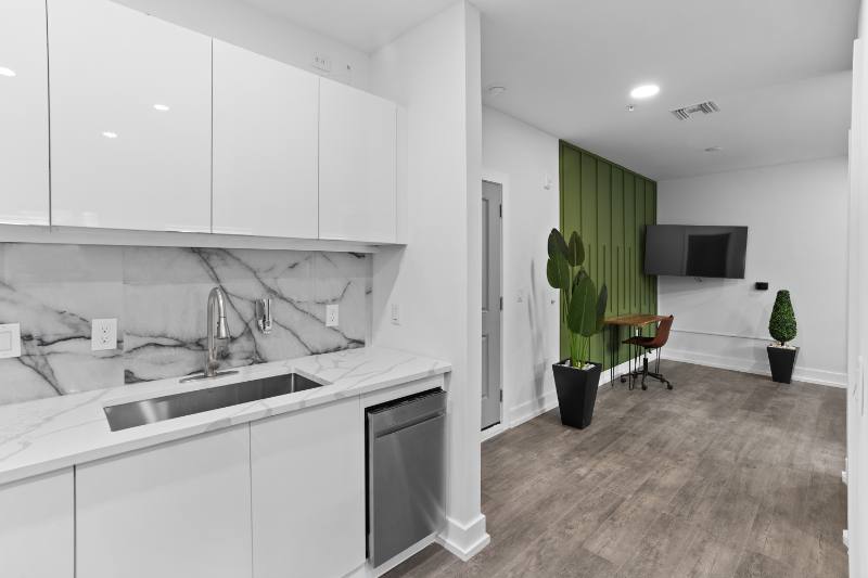 Apartment for rent at 935 S Howard Ave, Tampa, FL 33606