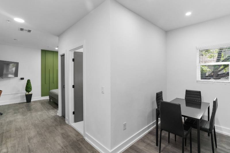 Apartment for rent at 935 S Howard Ave, Tampa, FL 33606