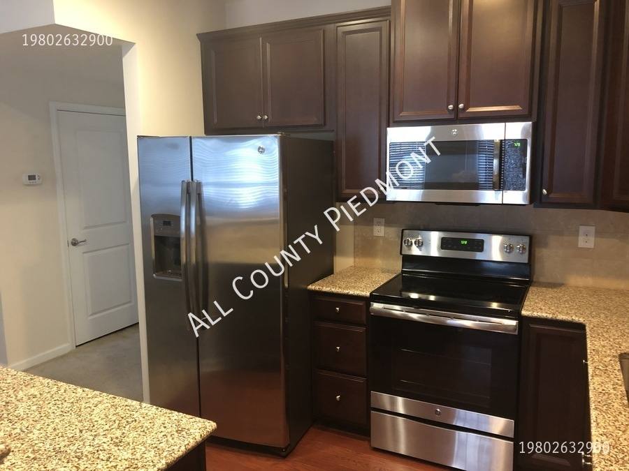 Townhouse for rent at 7415 Red Mulberry Way, Charlotte, NC 28273