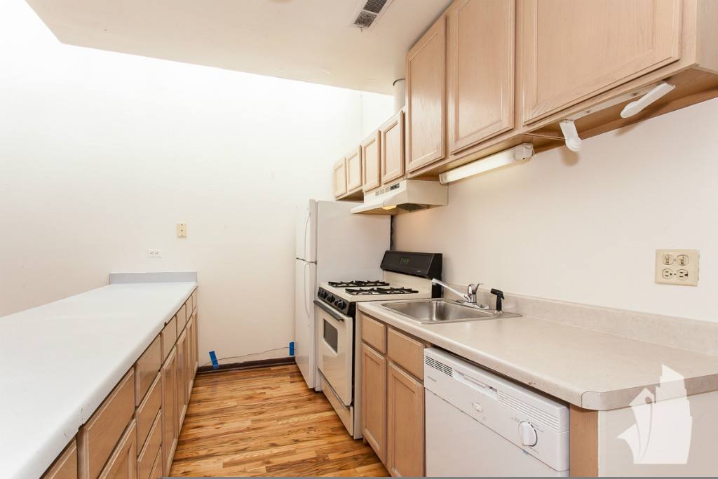 Apartment for rent at 2523 N Lincoln Ave #C2, Chicago, IL 60614