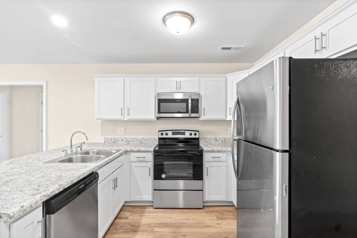 Apartment for rent at 9530 Russellville Rd, Guthrie, KY 42234