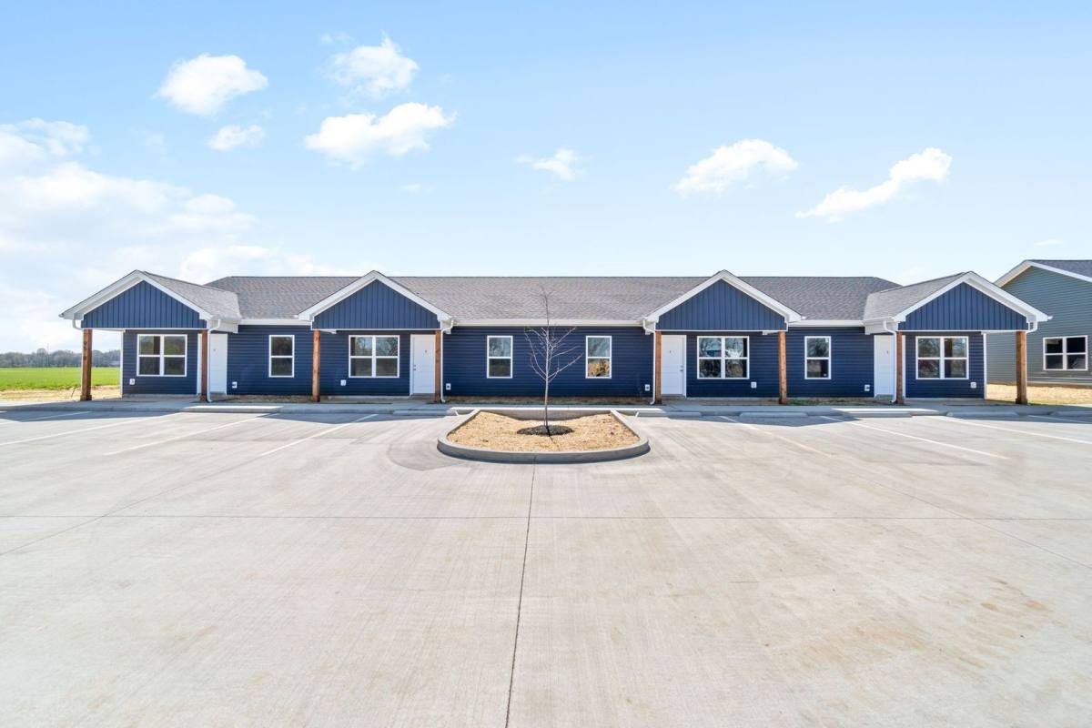Apartment for rent at 9530 Russellville Rd, Guthrie, KY 42234