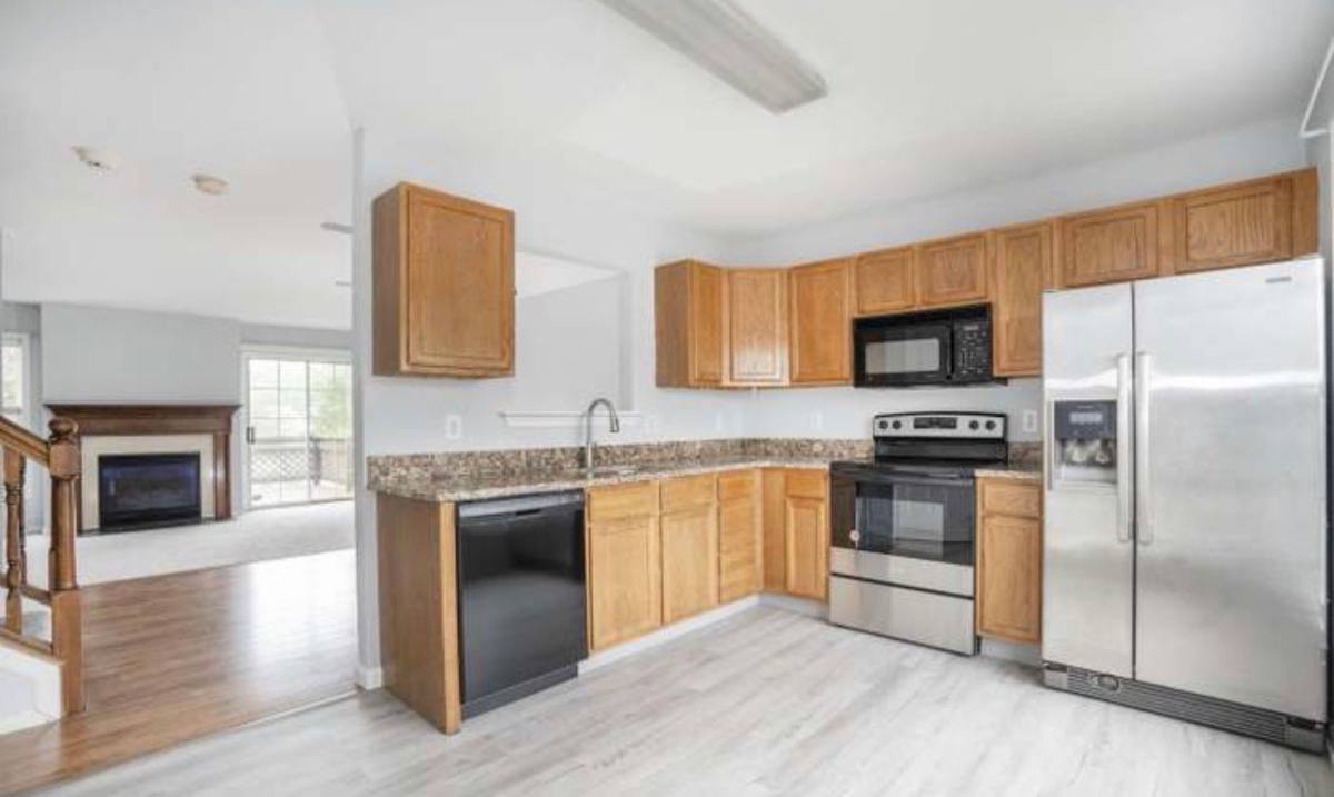 Townhouse for rent at 50 Versailles Court, Newark, DE 19702