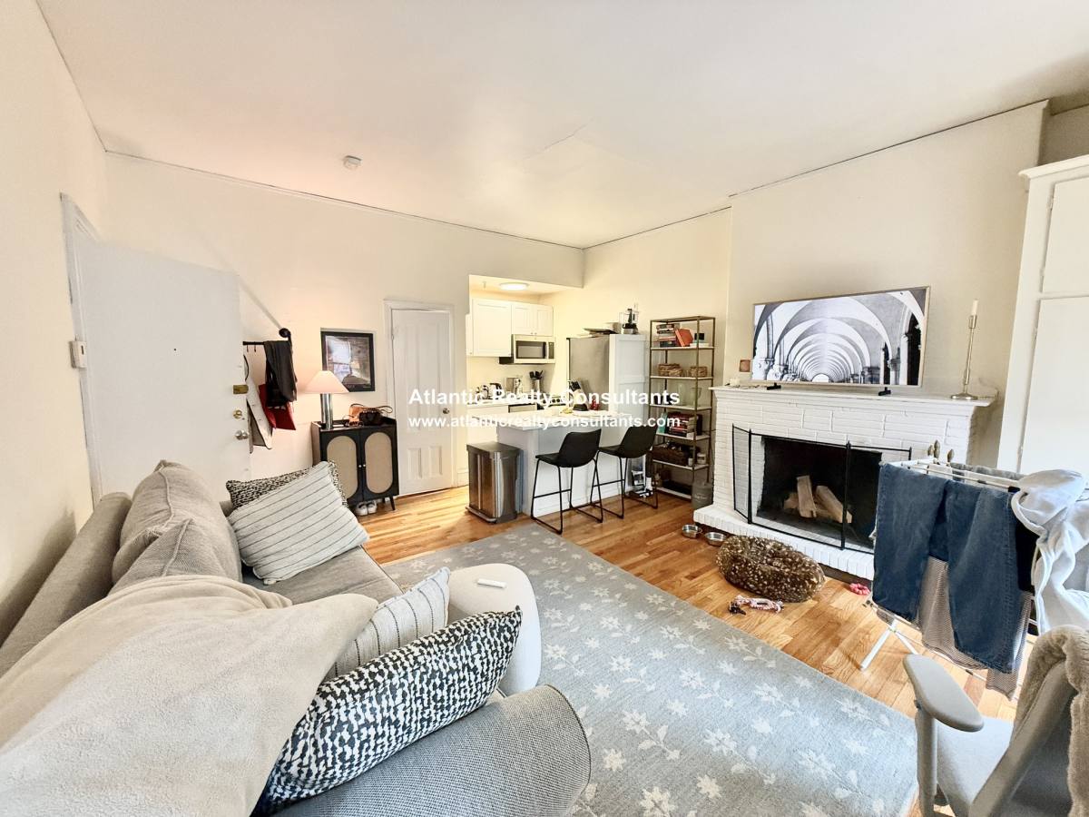 Apartment for rent at 337 Beacon St #9, Boston, MA 02116
