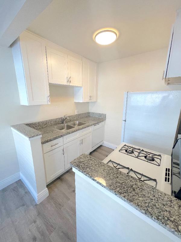 Apartment for rent at 2115 Placentia Ave #4, Costa Mesa, CA 92627