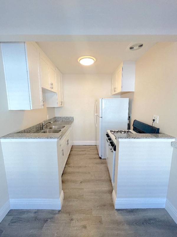 Apartment for rent at 2115 Placentia Ave #4, Costa Mesa, CA 92627