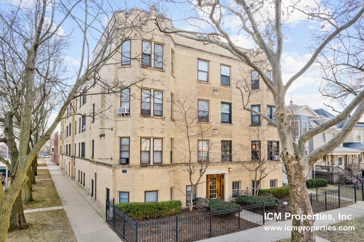 Apartment for rent at 5073 N Wolcott #3, Chicago, IL 60640