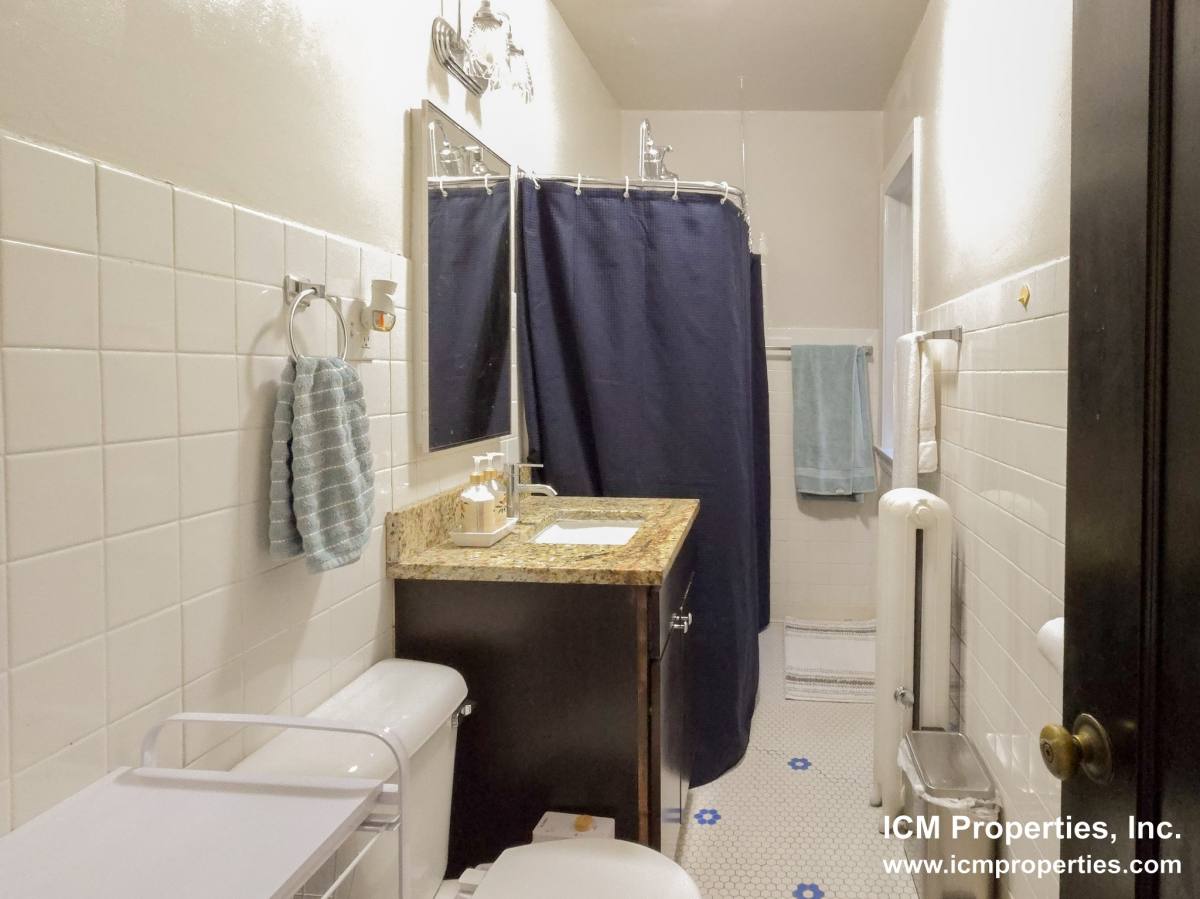 Apartment for rent at 5073 N Wolcott #3, Chicago, IL 60640
