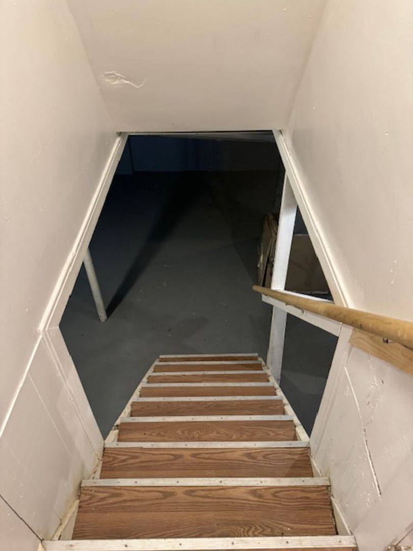 House for rent at 5150 E Outer Dr, Detroit, MI 48234