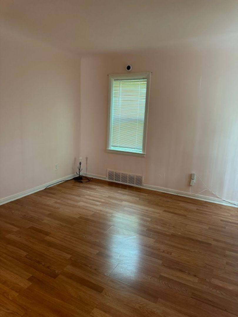 House for rent at 5150 E Outer Dr, Detroit, MI 48234