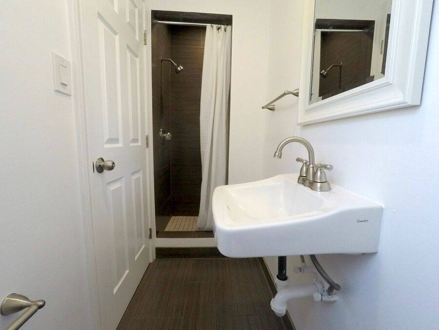 Apartment for rent at 1925 10th St #2, Berkeley, CA 94710