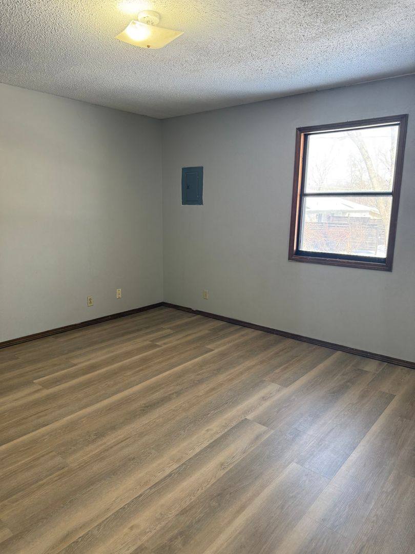 House for rent at 2367 W Farm Rd, Springfield, MO 65807