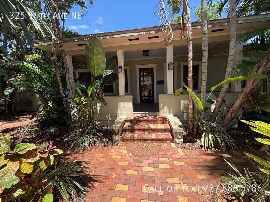 House for rent at 325 14th Ave NE, Saint Petersburg, FL 33701