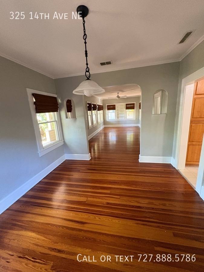 House for rent at 325 14th Ave NE, Saint Petersburg, FL 33701