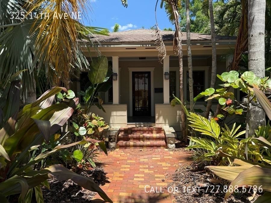 House for rent at 325 14th Ave NE, Saint Petersburg, FL 33701