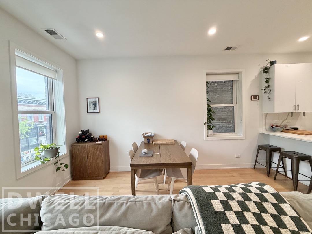 Apartment for rent at 969 W 18th St #1, Chicago, IL 60608