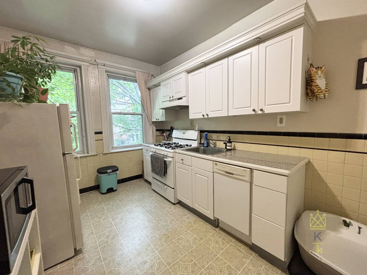 Apartment for rent at 30 Littell Rd #6, Brookline, MA 02446