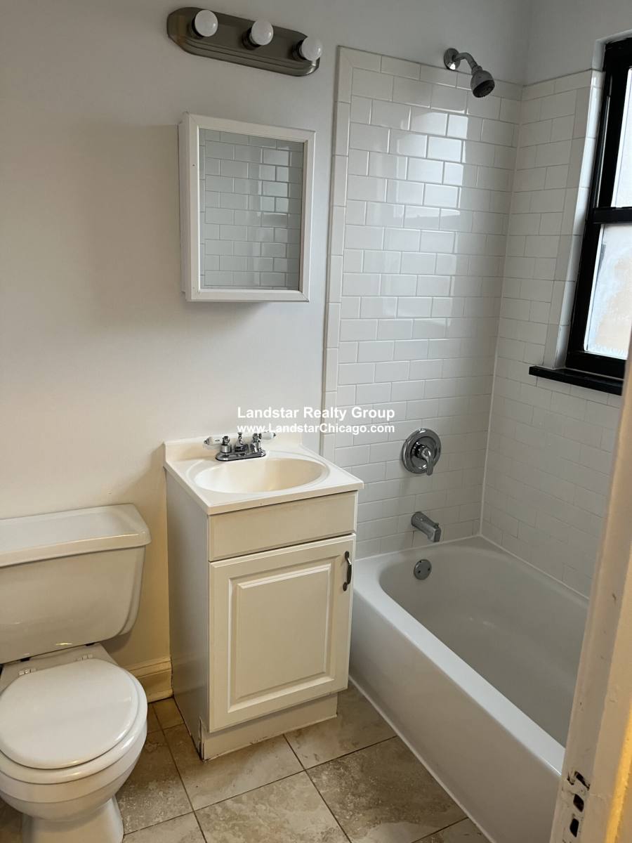 Apartment for rent at 2651 Spaulding #2W, Chicago, IL 60647