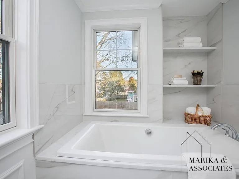House for rent at 35 Hanson Rd, Newton Center, MA 02459