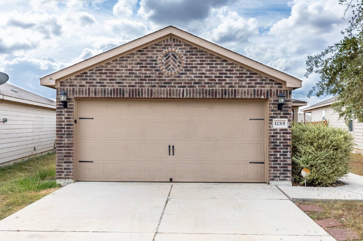 House for rent at 12315 Fish Hook, San Antonio, TX 78252