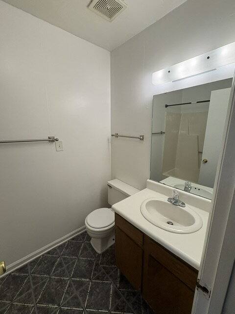 Townhouse for rent at 100 E-6 David Dr, Greenville, NC 27858