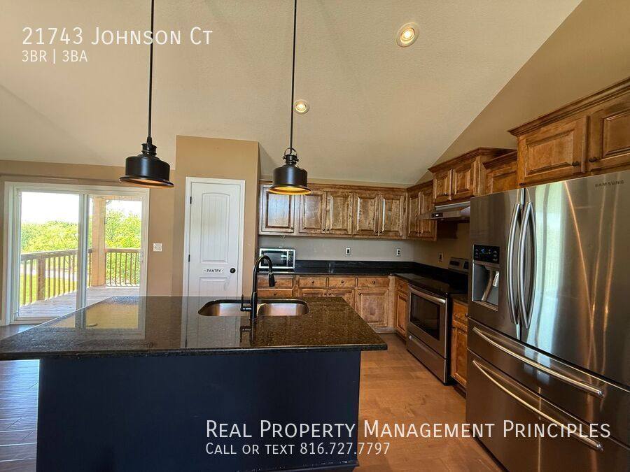 House for rent at 21743 Johnson Court, Spring Hill, KS 66083