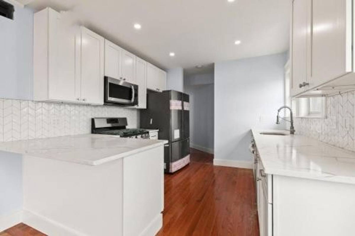 Apartment for rent at 1008 Winthrop Ave, Revere, MA 02151