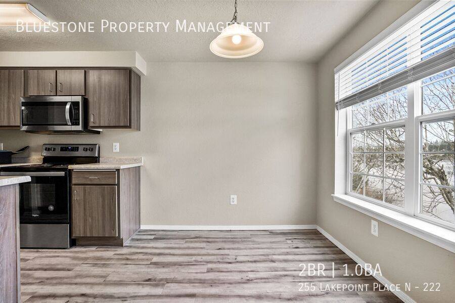 Apartment for rent at 255 Lakepoint Place N #222, Salem, OR 97303
