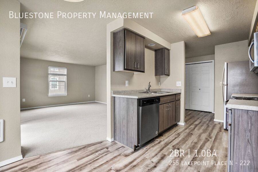 Apartment for rent at 255 Lakepoint Place N #222, Salem, OR 97303