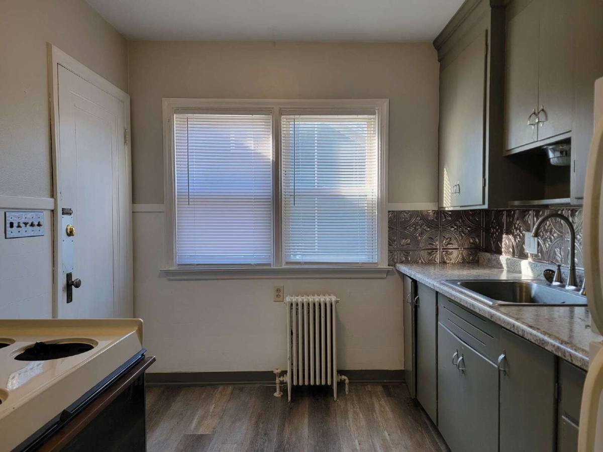 Apartment for rent at 512 S Memorial Dr, Appleton, WI 54911