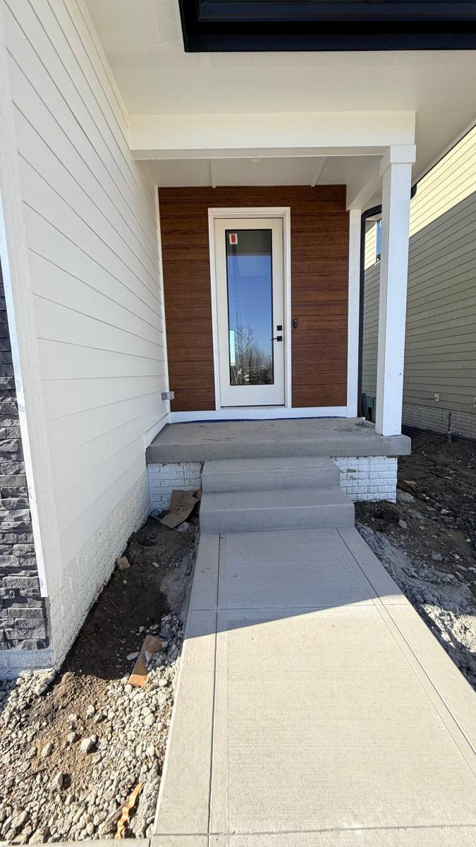 House for rent at 1104 NW Sproul Dr, Waukee, IA 50263