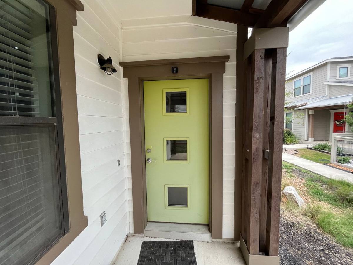 House for rent at 1146 N Olive St, San Antonio, TX 78202