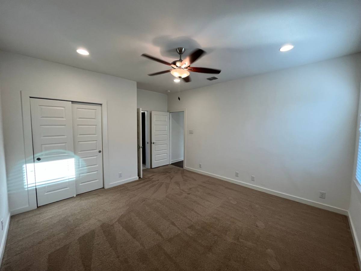 House for rent at 1146 N Olive St, San Antonio, TX 78202