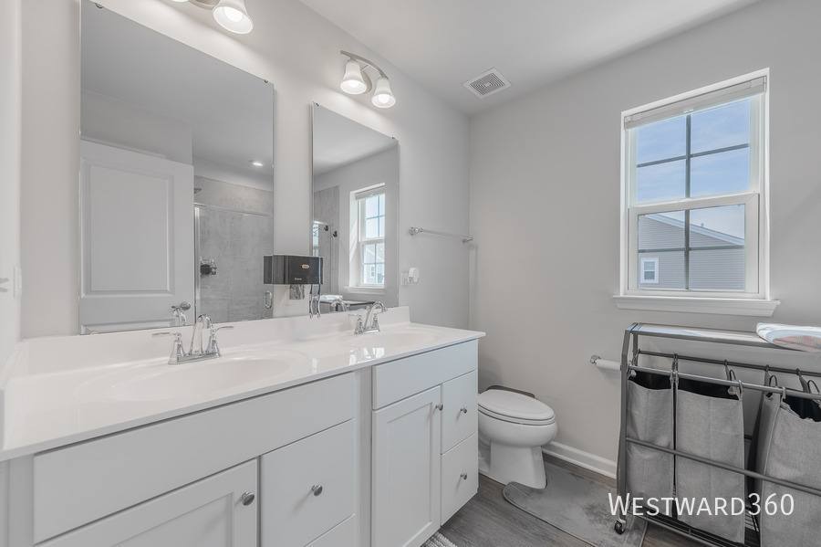 Townhouse for rent at 920 Jenkins Court #4E, Wheeling, IL 60090