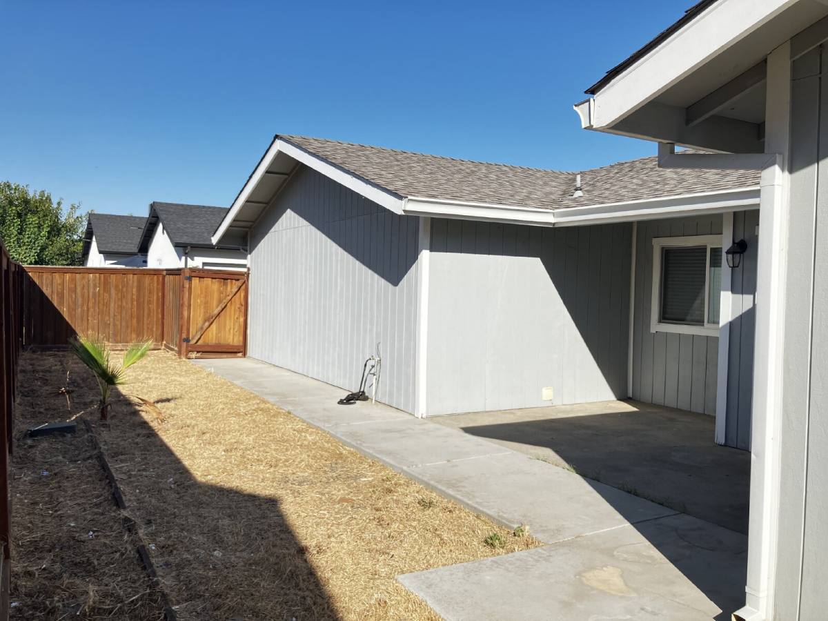 Townhouse for rent at 3243 Denver Ave, Merced, CA 95340