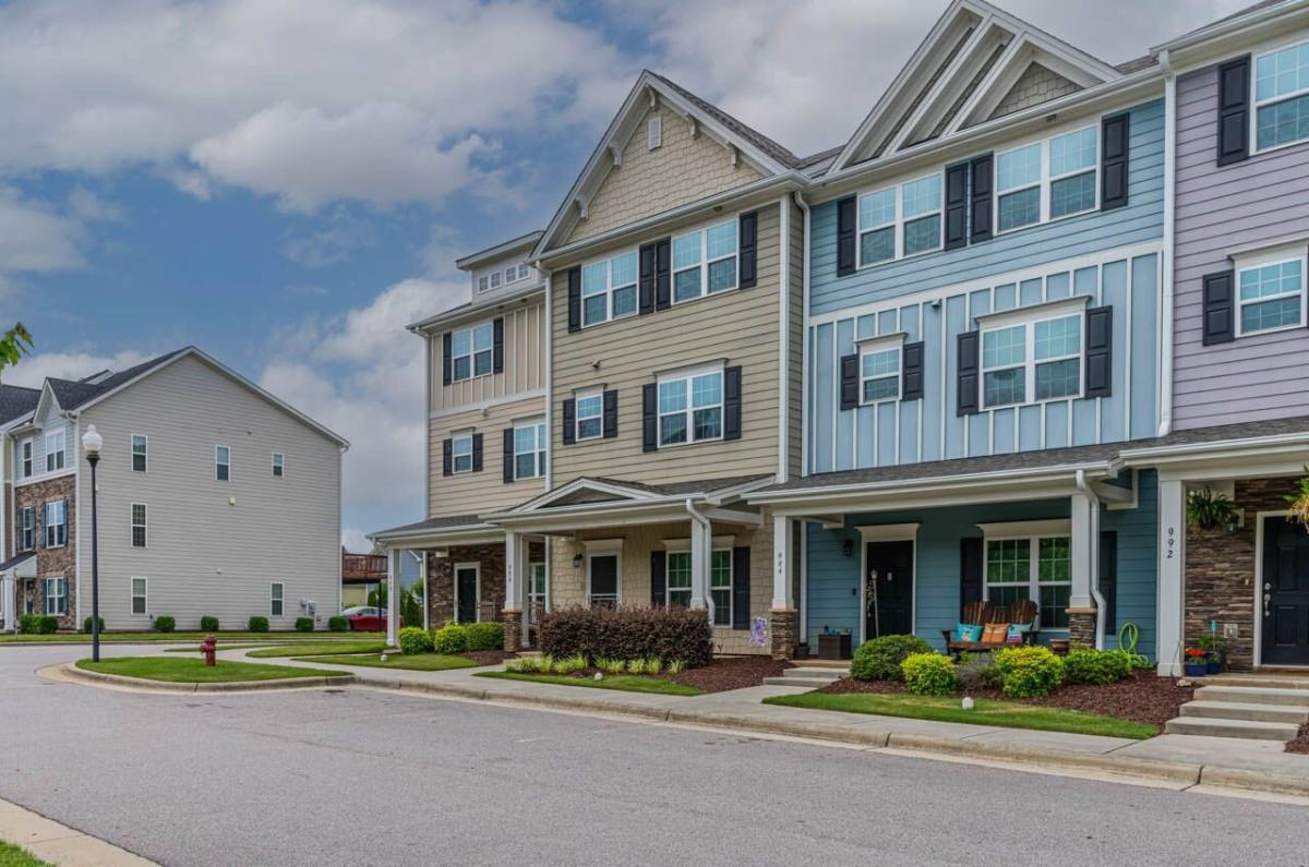 Townhouse for rent at 996 Tender Dr, Apex, NC 27502
