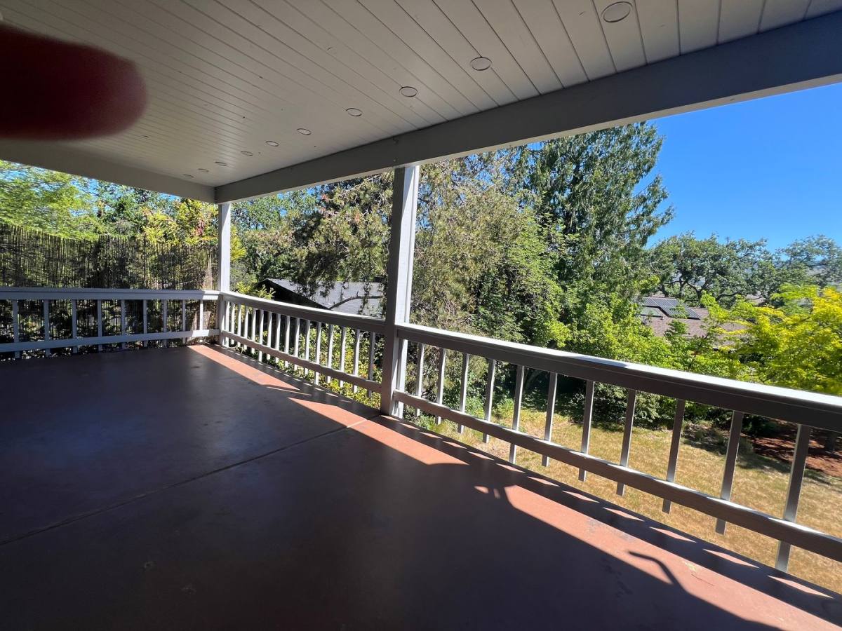 Apartment for rent at 854 Twin Pines Circle, Ashland, OR 97520