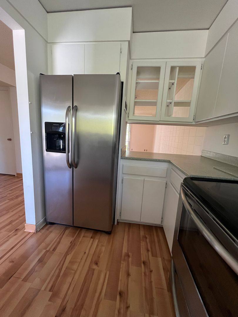 Apartment for rent at 854 Twin Pines Circle, Ashland, OR 97520
