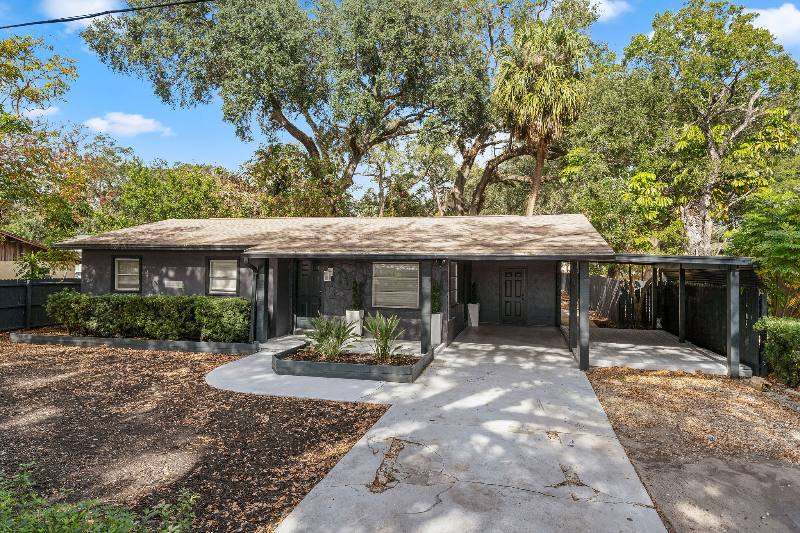 House for rent at 4303 W Woodlawn Ave, Tampa, FL 33614
