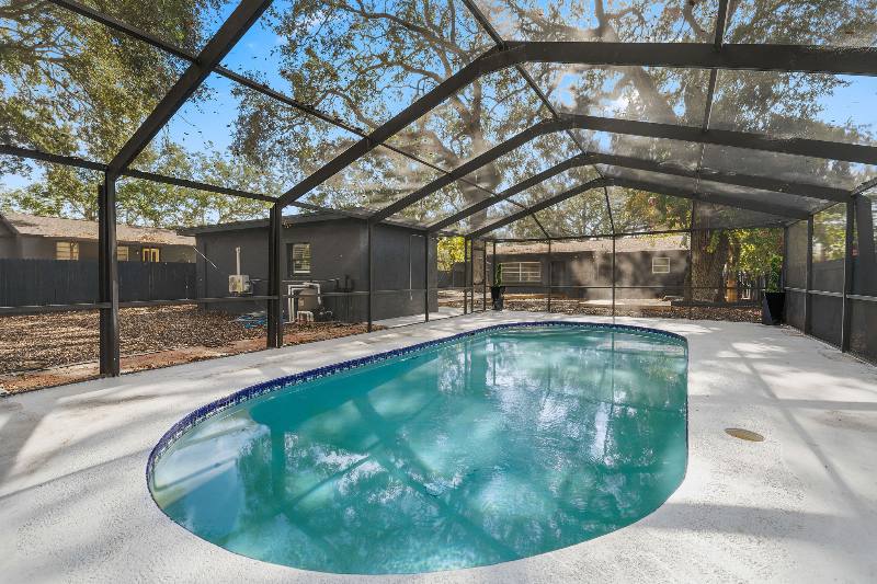 House for rent at 4303 W Woodlawn Ave, Tampa, FL 33614