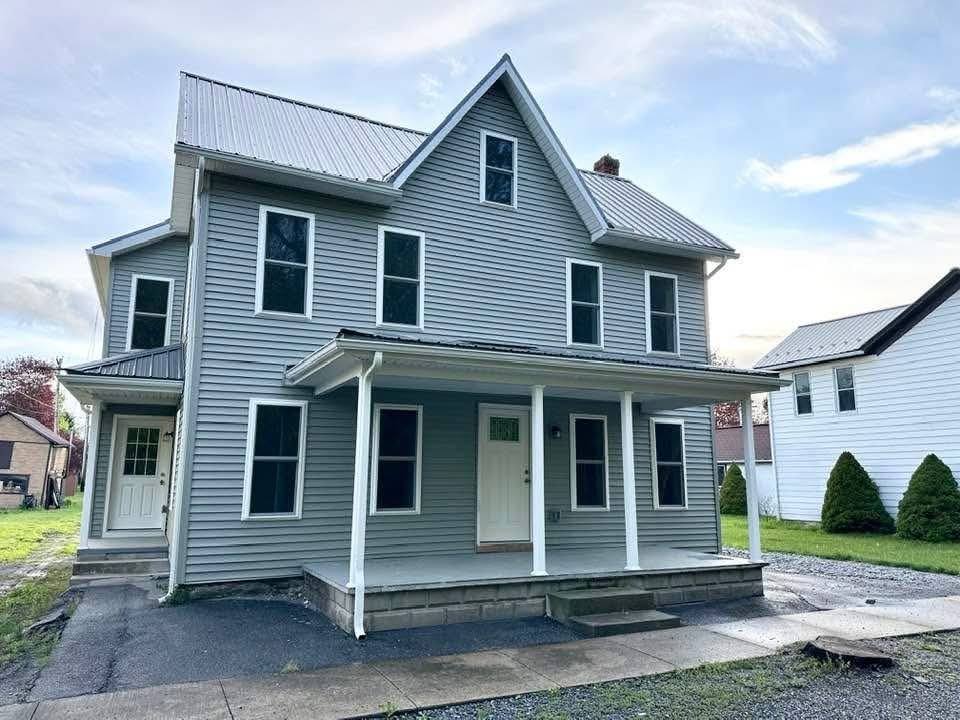 Apartment for rent at 106 Water St #B, Millheim, PA 16854